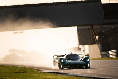 Aston Martin Valkyrie AMR Pro