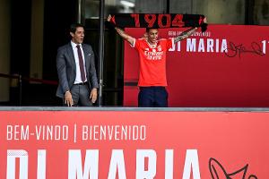 Di Maria von Tausenden Fans in Lissabon empfangen