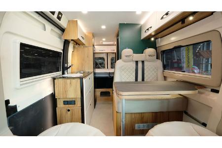 Campingbus Karmann Dexter 580 neues Interieur