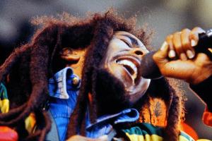 Biopic über Reggae-Ikone Bob Marley: Erster Blick auf "One Love"