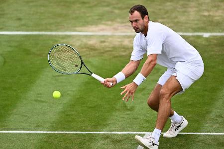 Matchbälle abgewehrt: Swiatek im Viertelfinale von Wimbledon