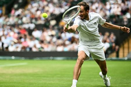 Alcaraz und Djokovic im Gleichschritt ins Viertelfinale Alcaraz und Djokovic im Gleichschritt ins Viertelfinale
