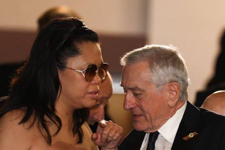 Nach Entbindung: Partnerin von Robert De Niro litt an Gesichtslähmung Nach Entbindung: Partnerin von Robert De Niro litt an Gesichtslähmung