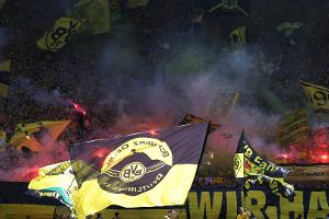 Pyrotechnik im Revierderby: Geldstrafen für Dortmund