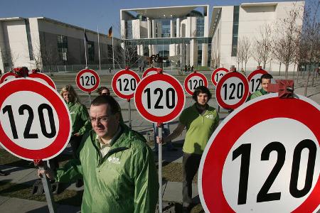 Proteste für ein generelles Tempolimit in Deutschland