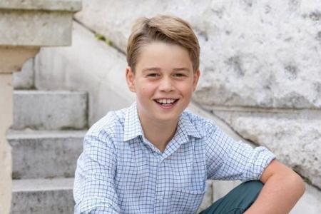 Porträt zum 10. Geburtstag: Prinz George sieht William immer ähnlicher Porträt zum 10. Geburtstag: Prinz George sieht William immer ähnlicher
