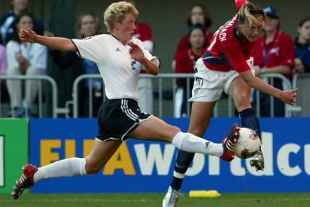 Platz 2: Kerstin Stegemann 191 Spiele     Erstes Spiel: 13.04.1995 Letztes Spiel: 30.08.2009
