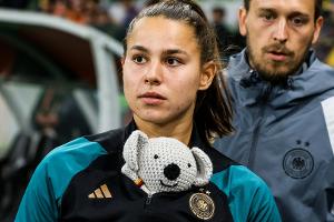 Glückskoala "Waru" der Hingucker bei den DFB-Frauen