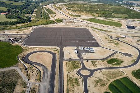 BMW Group Future Mobility Center FMDC Sokolov Tschechien Testgelände