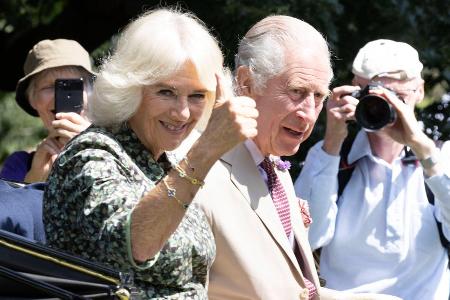 Letzter Auftritt vor Sommerurlaub: König Charles besucht Blumenschau Letzter Auftritt vor Sommerurlaub: König Charles besucht Blumenschau