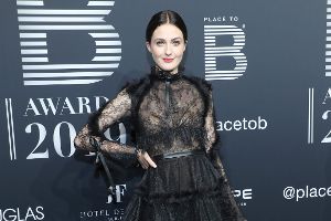 Ex-"GNTM"-Kandidatin zieht für Peta blank