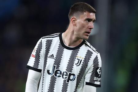 Dusan Vlahovic | 23 | Juventus Turin - Der Serbe wurde schon häufiger mit dem FC Bayern in Verbindung gebracht. Bei Fiorentina deutete Vlahovic einst sein Riesenpotenzial ab, seine Torquote in Turin ist jedoch durchwachsen. Ein Wechsel nach München ist deshalb unwahrscheinlich. Hinzu kommt: Juve will Chelsea-Stürmer Romelu Lukaku. Vlahovic könnte den Bianconeri als Tauschpartie dienen.