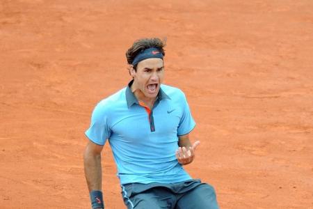 Career Grand Slam - Nachdem er in den vier Jahren zuvor bei den French Open an Rafael Nadal scheitert, nutzt Federer das frühe Aus des Spanier gegen Robin Söderling und holt sich 2009 den letzten fehlenden Grand Slam in seiner Sammlung. Mit dem Sieg in Wimbledon avanciert er zu diesem Zeitpunkt zudem zum Spieler mit den meisten Grand-Slam-Erfolgen.