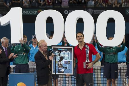 Siege und Rekorde für die Ewigkeit - Am 11. Januar 2015 startet Federer seine Saison mit einer beeindruckenden Marke. Im Finale von Brisbane schlägt er Milos Raonic, fährt seinen 1000. Sieg auf der Tour ein und wird zum ersten Mann der Open Era, der in 15 aufeinanderfolgenden Jahren mindestens ein Turnier für sich entscheiden kann.