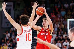 Supercup: Basketballer demontieren China