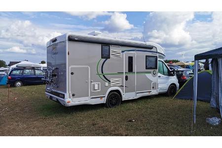 Camping, Festivalcamping, Außenfoto, Teilintegriert