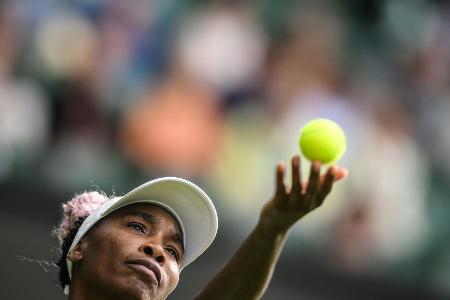 Mit 43 Jahren: Williams schlägt Top-20-Spielerin Mit 43 Jahren: Williams schlägt Top-20-Spielerin