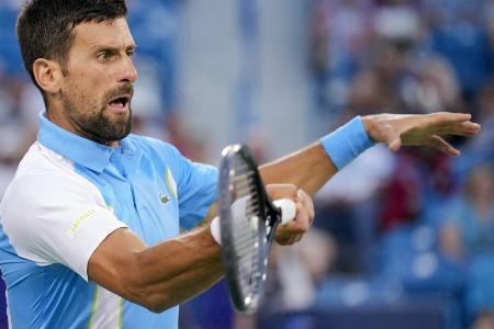 Djokovics US-Comeback mit Aufgabesieg Djokovics US-Comeback mit Aufgabesieg