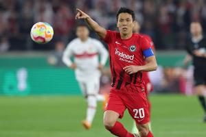 39 Jahre und 214 Tage: Hasebe ältester Spieler der Eintracht