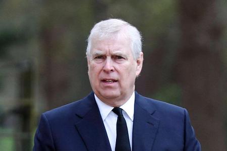 Prinz Andrew in Balmoral: Kehrt er in die Öffentlichkeit zurück? Prinz Andrew in Balmoral: Kehrt er in die Öffentlichkeit zurück?