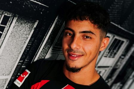 Frankfurt holt algerischen Nationalspieler Chaibi Frankfurt holt algerischen Nationalspieler Chaibi