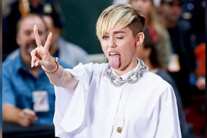 Miley Cyrus: Mit 12 Jahren hat sie schon 12 Stunden am Tag gearbeitet