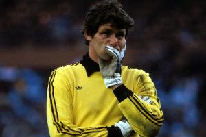 Niederlande trauern um Ex-Keeper Jongbloed
