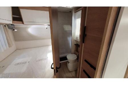 französisches Bett, Schlafzimmer, Längsbett, Bad