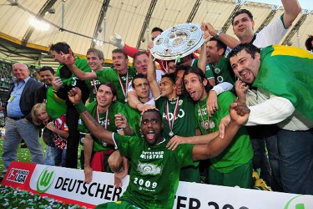 Platz 15: VfL Wolfsburg - 1247 Punkte - Spiele: 886 | Siege: 340 | Unentschieden: 227 | Niederlagen: 319 | Tore: 1340:1287 (+53)