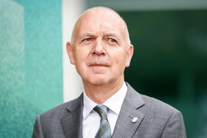 Nachwuchskonzept: Neuendorf von Watzke-Kritik "überrascht"