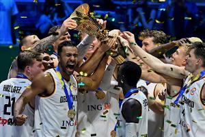 Party, pennen, Reisepläne: Basketball-Helden genießen Coup