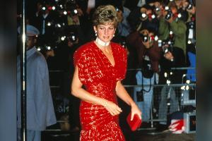 Drei Kleider von Prinzessin Diana bringen 1,5 Millionen Euro
