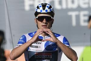 Vuelta: Evenepoel triumphiert als Solist - Kuss bleibt vorne