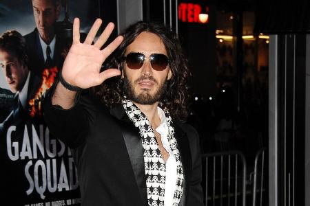 Russell Brand reagiert auf Russell Brand reagiert auf