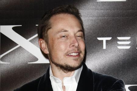 Elon Musk: X soll künftig kostenpflichtig werden Elon Musk: X soll künftig kostenpflichtig werden