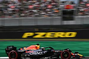 Formel 1: Verstappen stürmt in Japan auf Startplatz eins