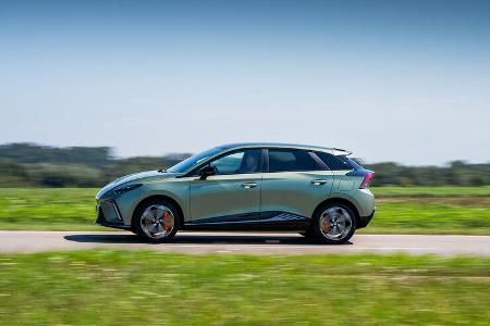 MG4 Electric XPOWER