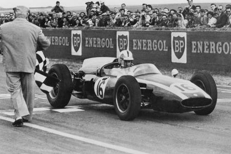 Cooper - 2 Titel - Der frühe Vogel fängt den Wurm: Gerade einmal ein Jahr nach der Einführung der Team-WM schlug Cooper doppelt zu. Die Engländer gewannen den Konstrukteurs-Titel 1959 und 1960.