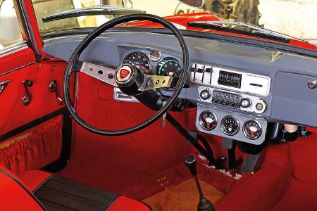 NSU Wankel-Spider, Lenkrad, Cockpit, Radio