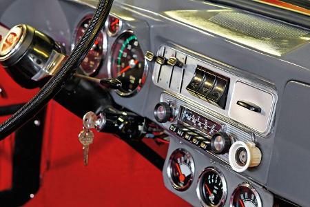 NSU Wankel-Spider, Lenkrad, Cockpit, Radio