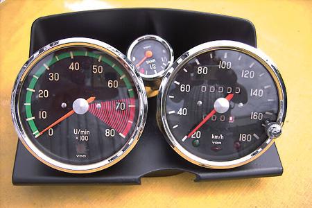 NSU Wankel-Spider, Rundinstrumente