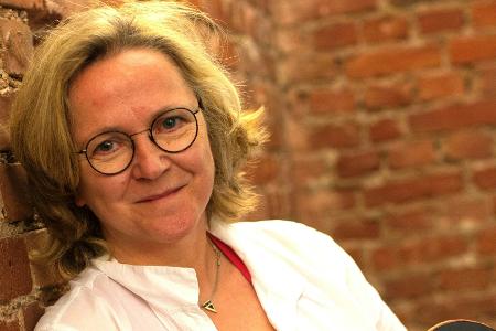 Tischtennis-Präsidentin Herweg tritt nicht zur Wiederwahl an Tischtennis-Präsidentin Herweg tritt nicht zur Wiederwahl an