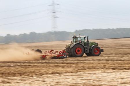 Fendt 1050 Vario, Traktor