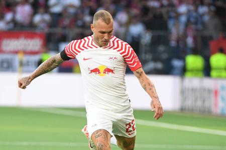 David Raum - Note: 4,5 - Schob gegen den Ball phasenweise mutig nach vorne. Verlor gegen Sané aber immer mehr den Faden. Ließ sich in der Druckphase nach der Pause oft zu leicht ausspielen. Konnte die Defizite mit Einsatz allein nicht kompensieren.