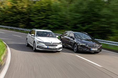 Opel Insignia Sports Tourer, Skoda Superb Combi 