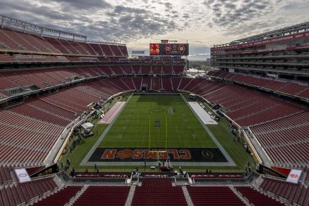 Levi's Stadium (San Francisco 49ers) - Eines der traditionsreichsten Franchises der NFL hat seine Heimat seit 2014 im Levi's Stadium. 68.500 Zuschauer finden dort Platz. Die Kapazität ist auf bis zu 75.000 Plätze erweiterbar.