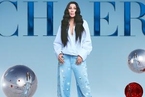Merry Hitmas! Cher präsentiert ihr erstes Weihnachtsalbum "Christmas"