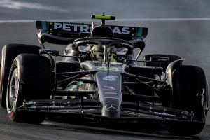 Mercedes-Kollision nach dem Start in Katar: Hamilton raus
