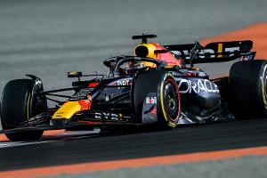 Auch auf Ehrenrunden unschlagbar: Verstappen siegt in Katar