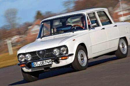 Alfa Romeo Giulia Nuova Super 1300